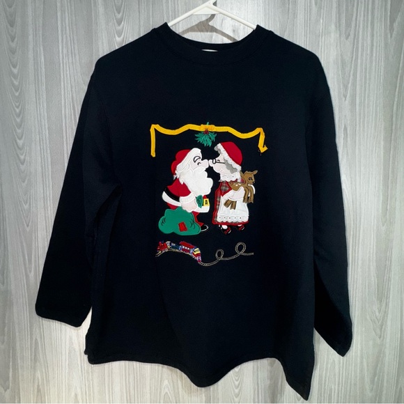 Mr. & Mrs. Claus Embroidery Holidays Christmas Y2K Westbound Sweatshirt Size M - Picture 1 of 10